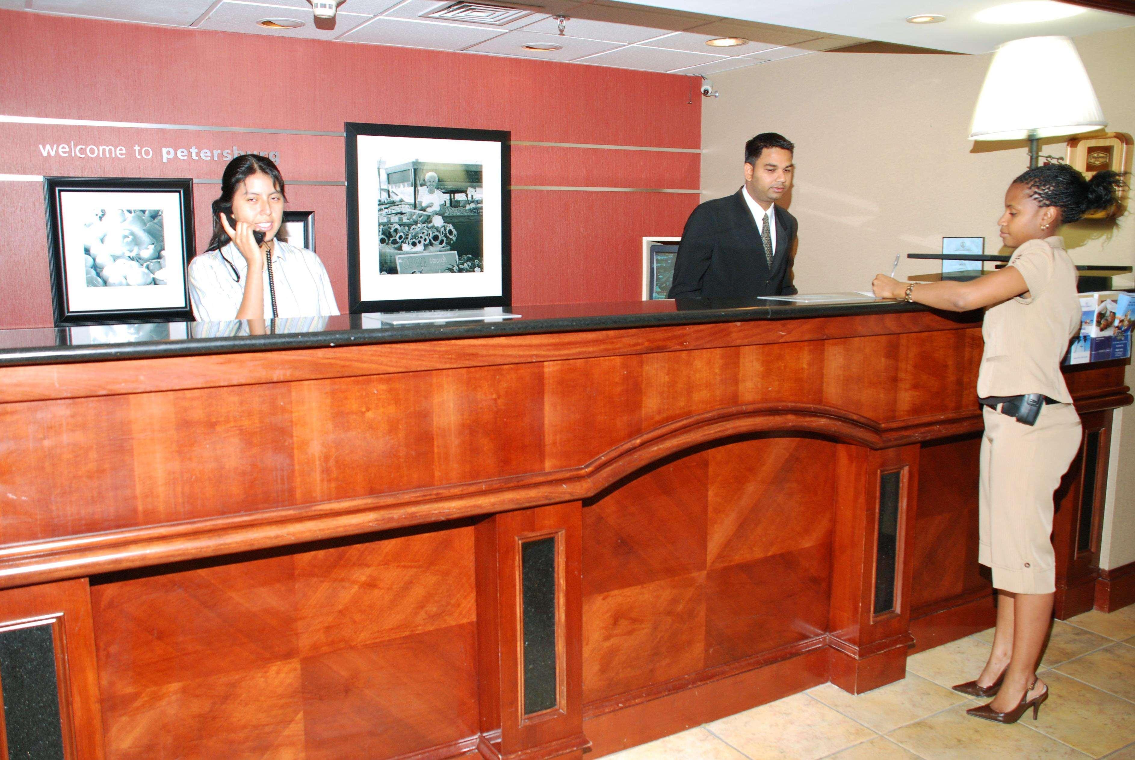 Hampton Inn Petersburg-Fort Lee Interior photo